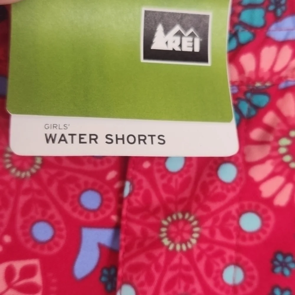 REI Girls Floral Splash Water‎ Short Dragon Fruit Large 14-16 NWT Holiday Vacay